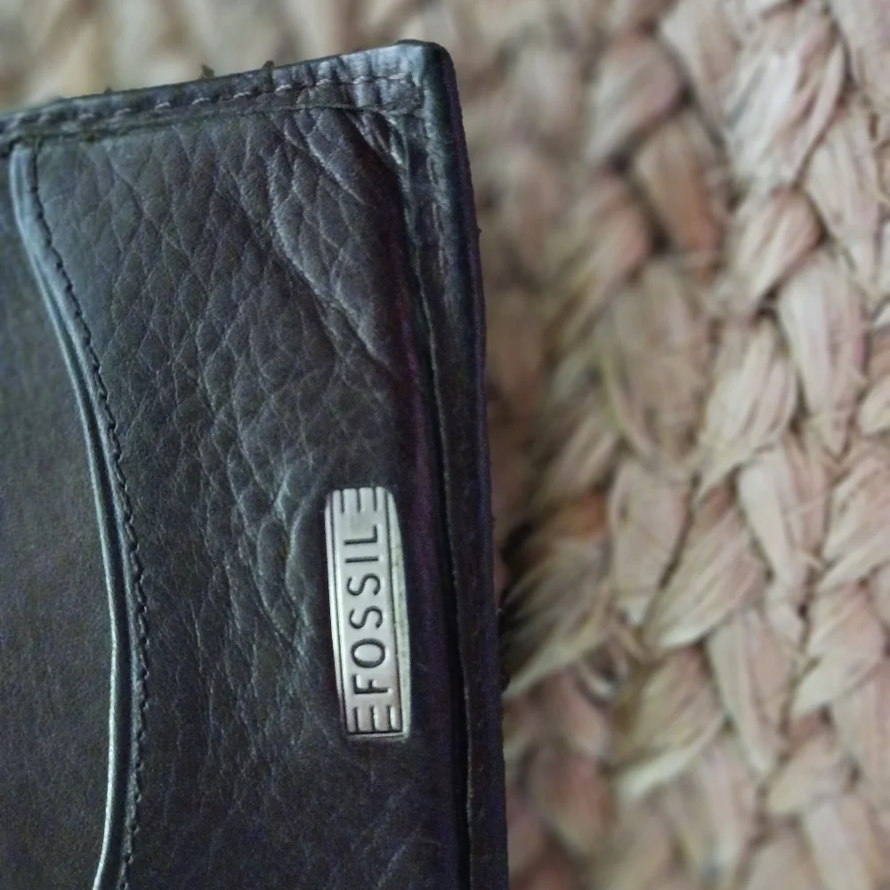 Fossil Wallet